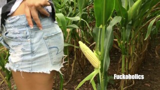 Die Stieftochter des Bauern pflügt das Feld 🌽 Creamed Corn Onlyfans @lethareign