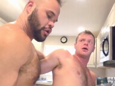 Beefy, brawny DAMIEN KILAUEA fucks & kisses Brian Bond 0607 gif